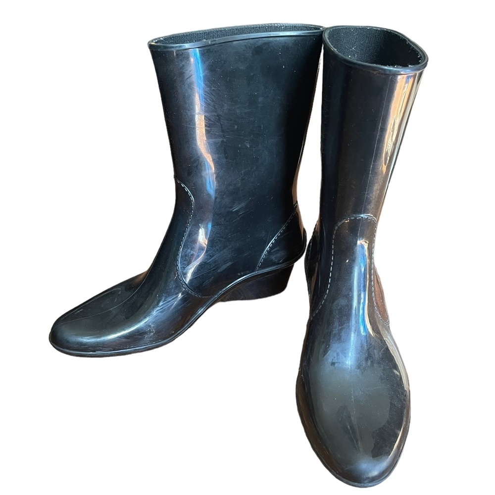 Salvatore Ferragamo Black Rainboots 8